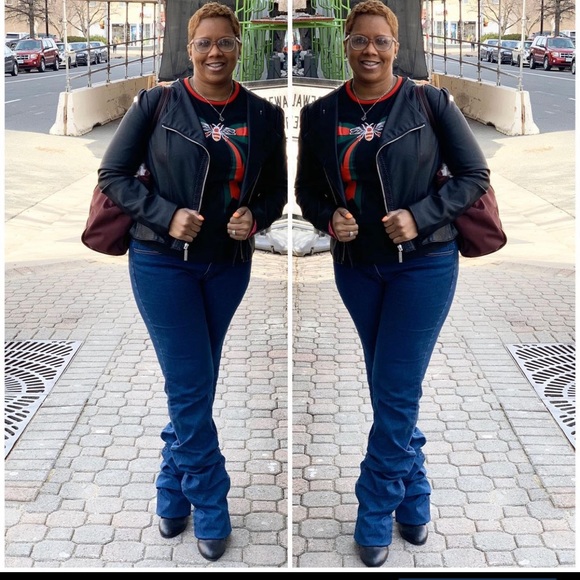 Jeans - Picture 1 of 2